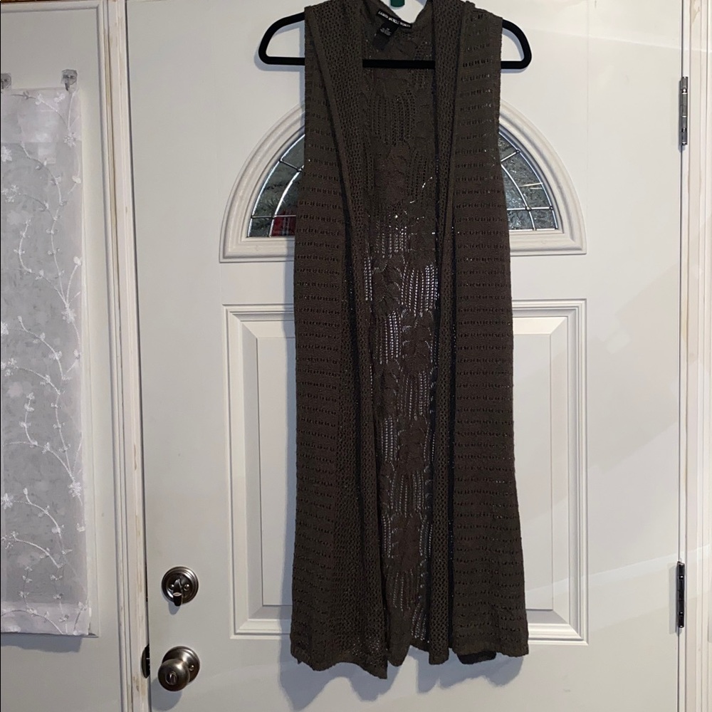 Lauren Michelle Woman Olive Green Sleeveless Knit long Cardigan With Hood.